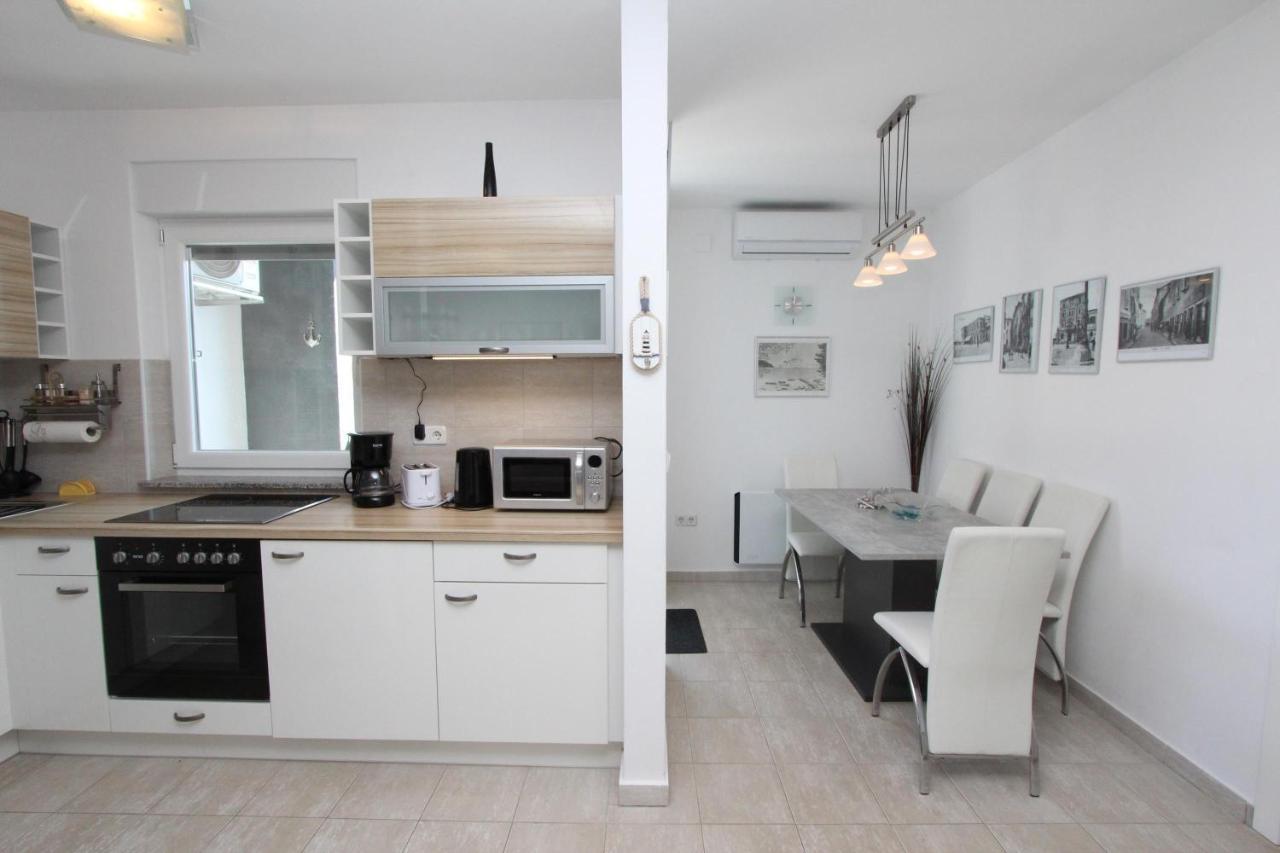 Apartment Adi Rovinj Exterior photo