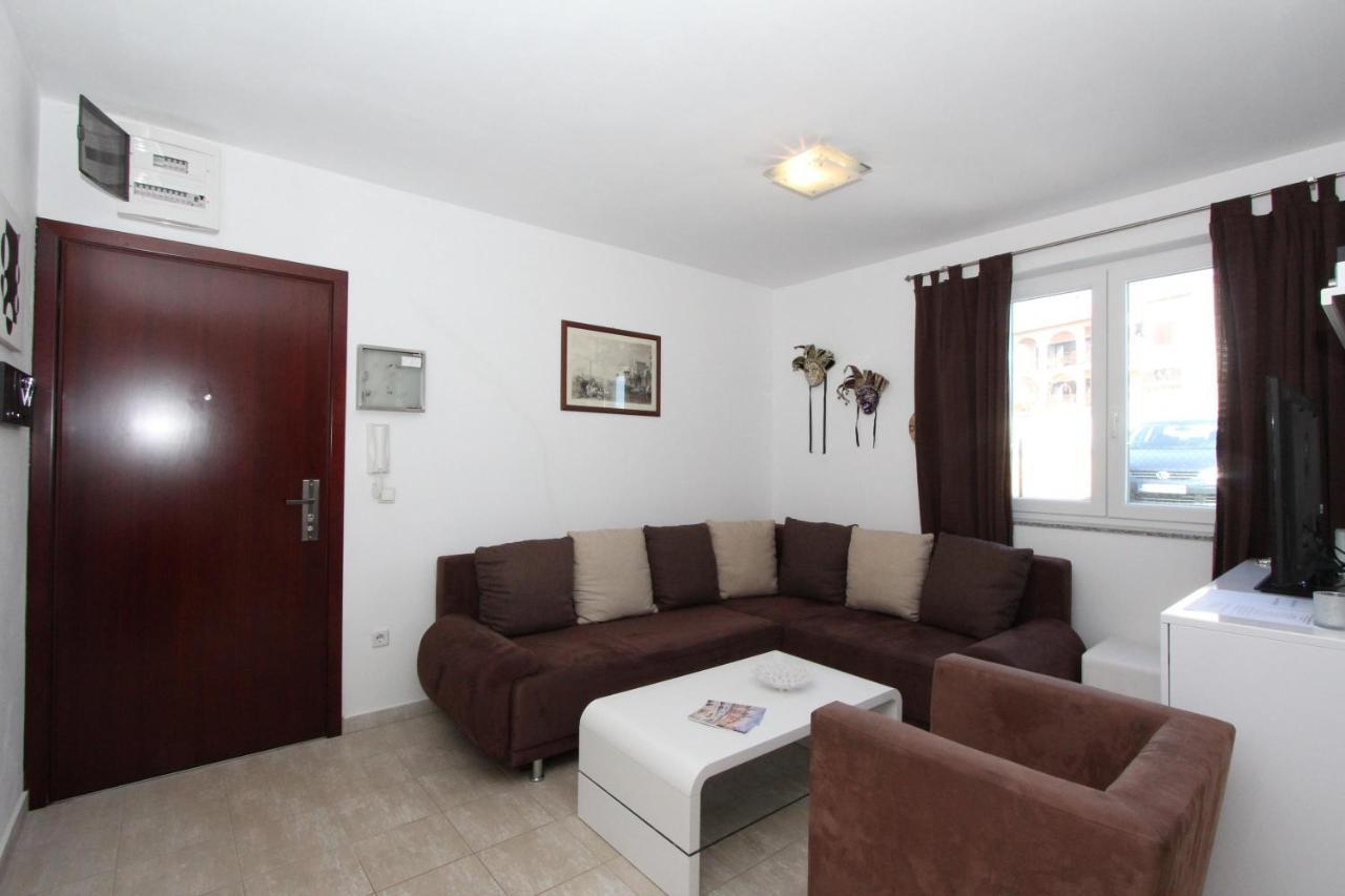 Apartment Adi Rovinj Exterior photo