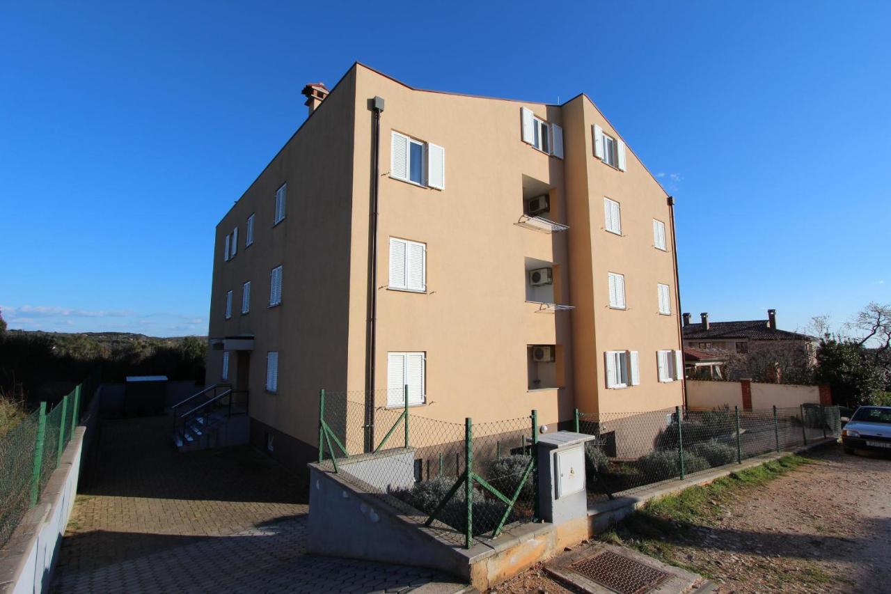 Apartment Adi Rovinj Exterior photo